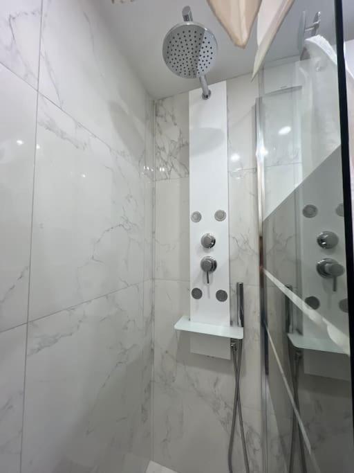 Maison Appartement Triplex Avec Jacuzzi Et Sauna Σαιντ-Ετιέν Εξωτερικό φωτογραφία