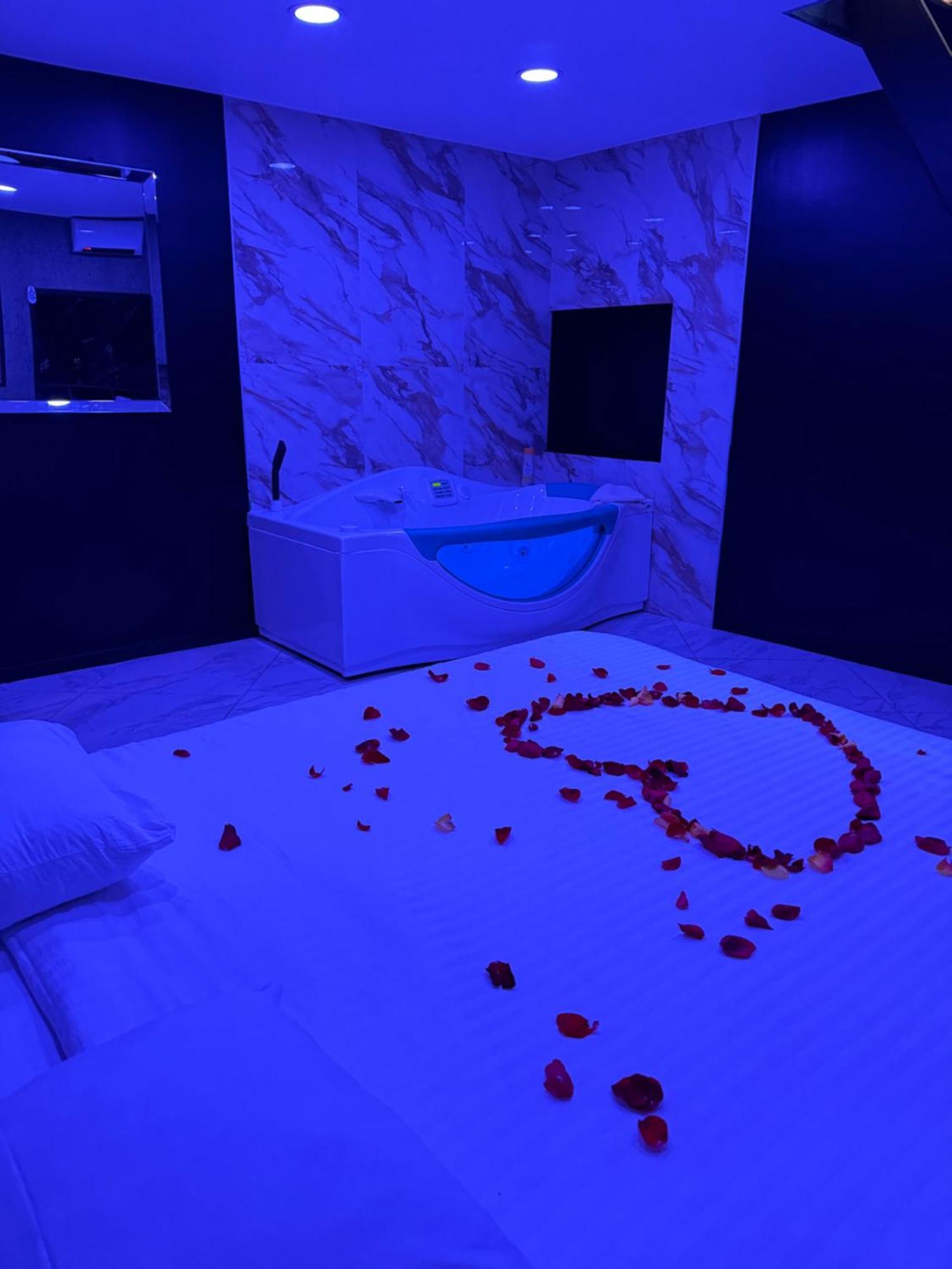 Maison Appartement Triplex Avec Jacuzzi Et Sauna Σαιντ-Ετιέν Εξωτερικό φωτογραφία