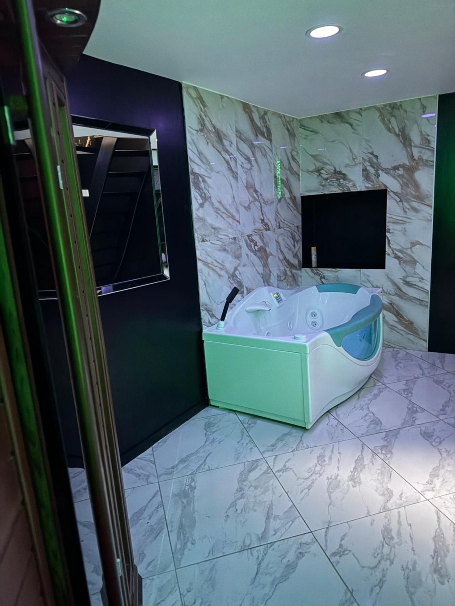 Maison Appartement Triplex Avec Jacuzzi Et Sauna Σαιντ-Ετιέν Εξωτερικό φωτογραφία